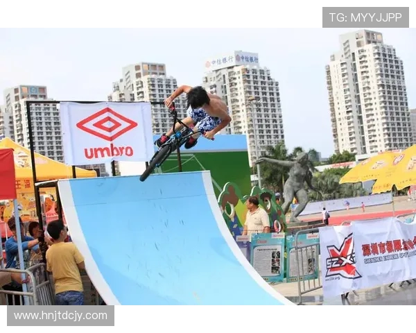 深圳滑板队在极限运动会中以98分高居积分榜首位 深圳滑板队在极限运动会中以98分高居积分榜首位