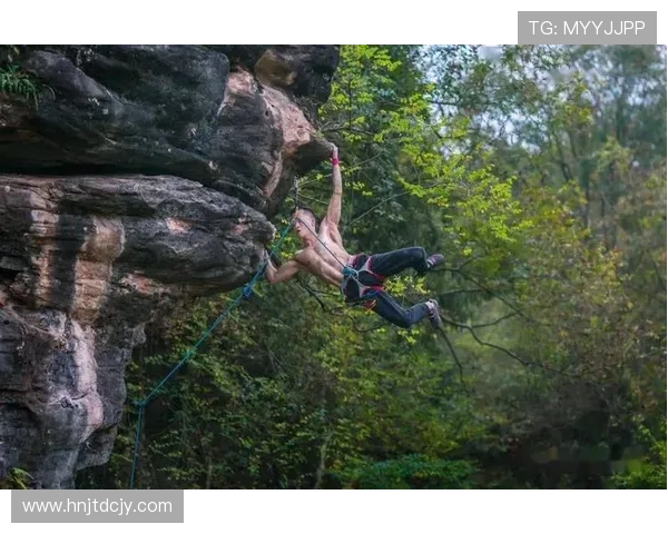 西安攀岩队在极限运动联赛中以52分稳居积分榜首位